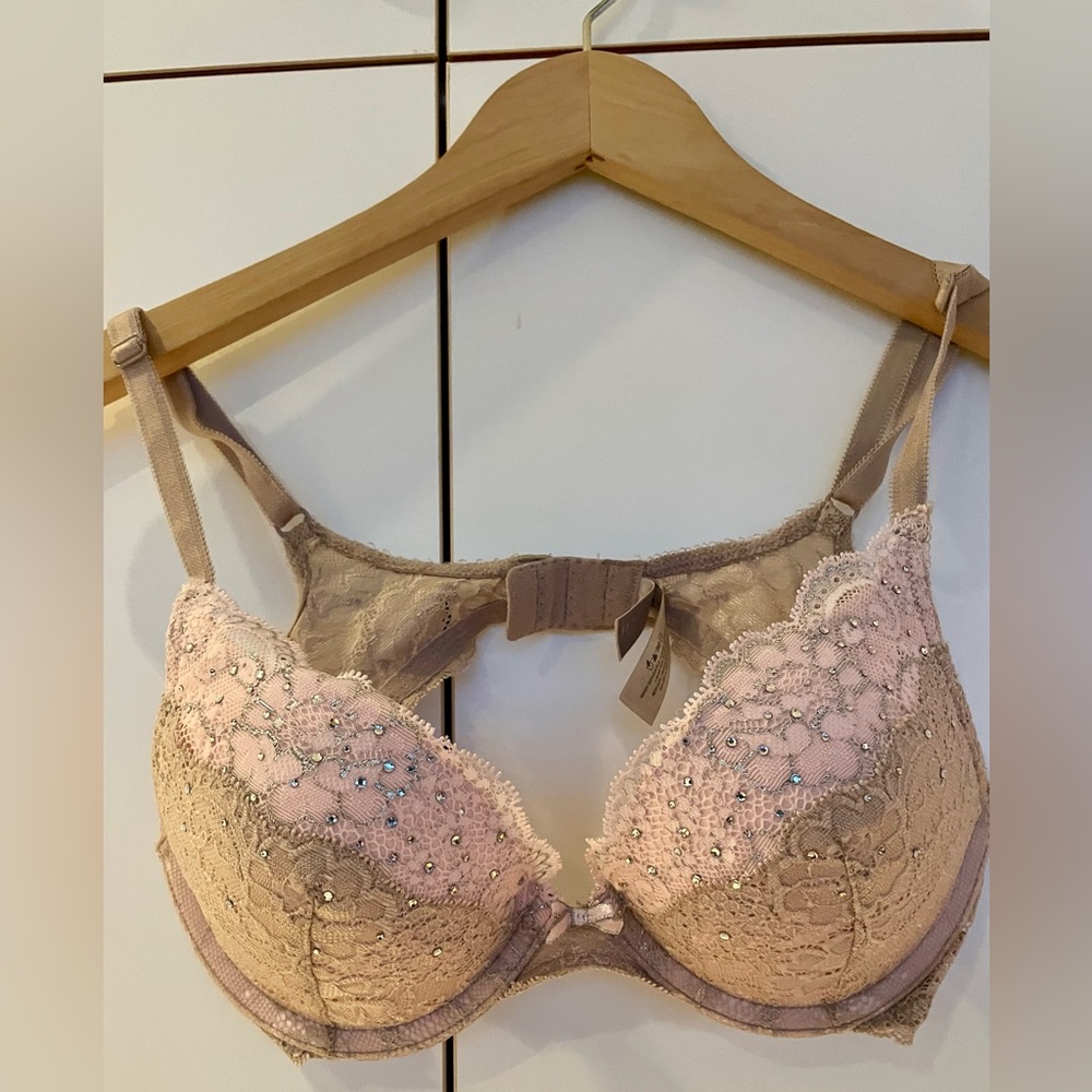 Victoria’s Secret Sexy Shiny Bra